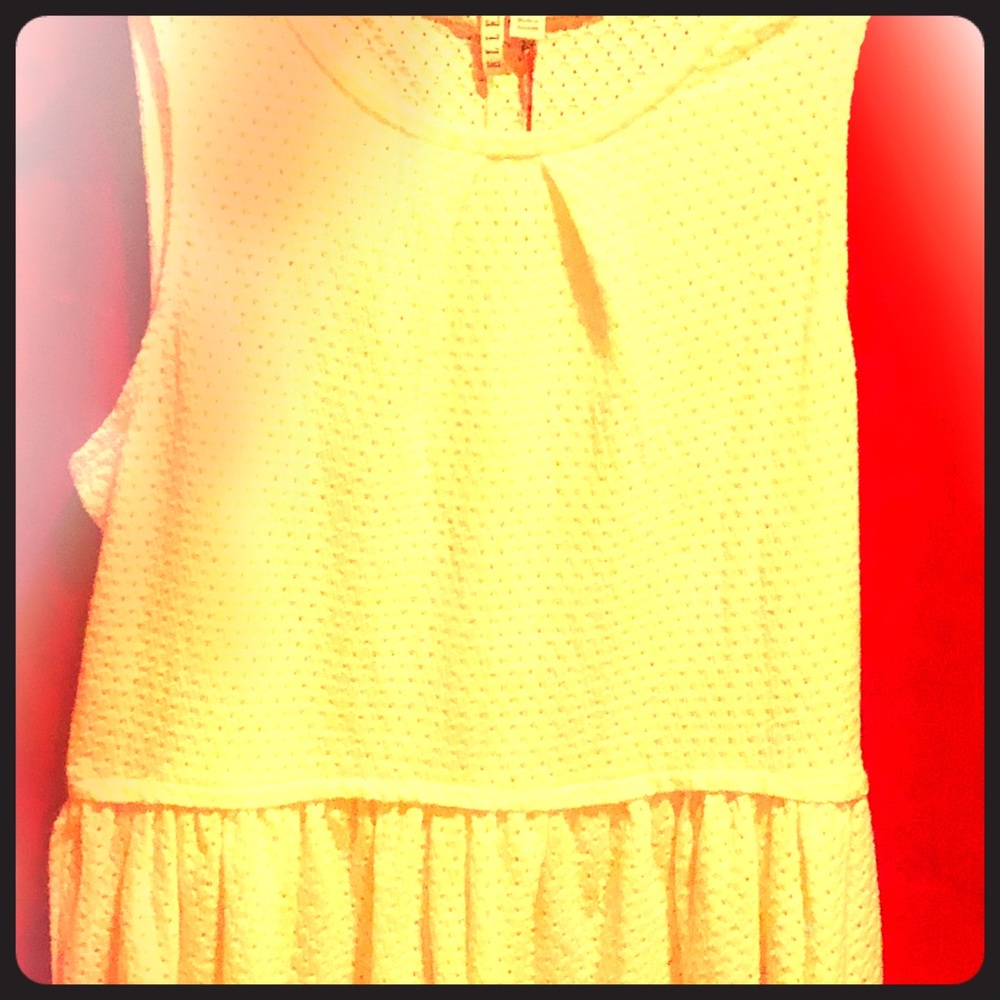 Sleeveless Cream color blouse